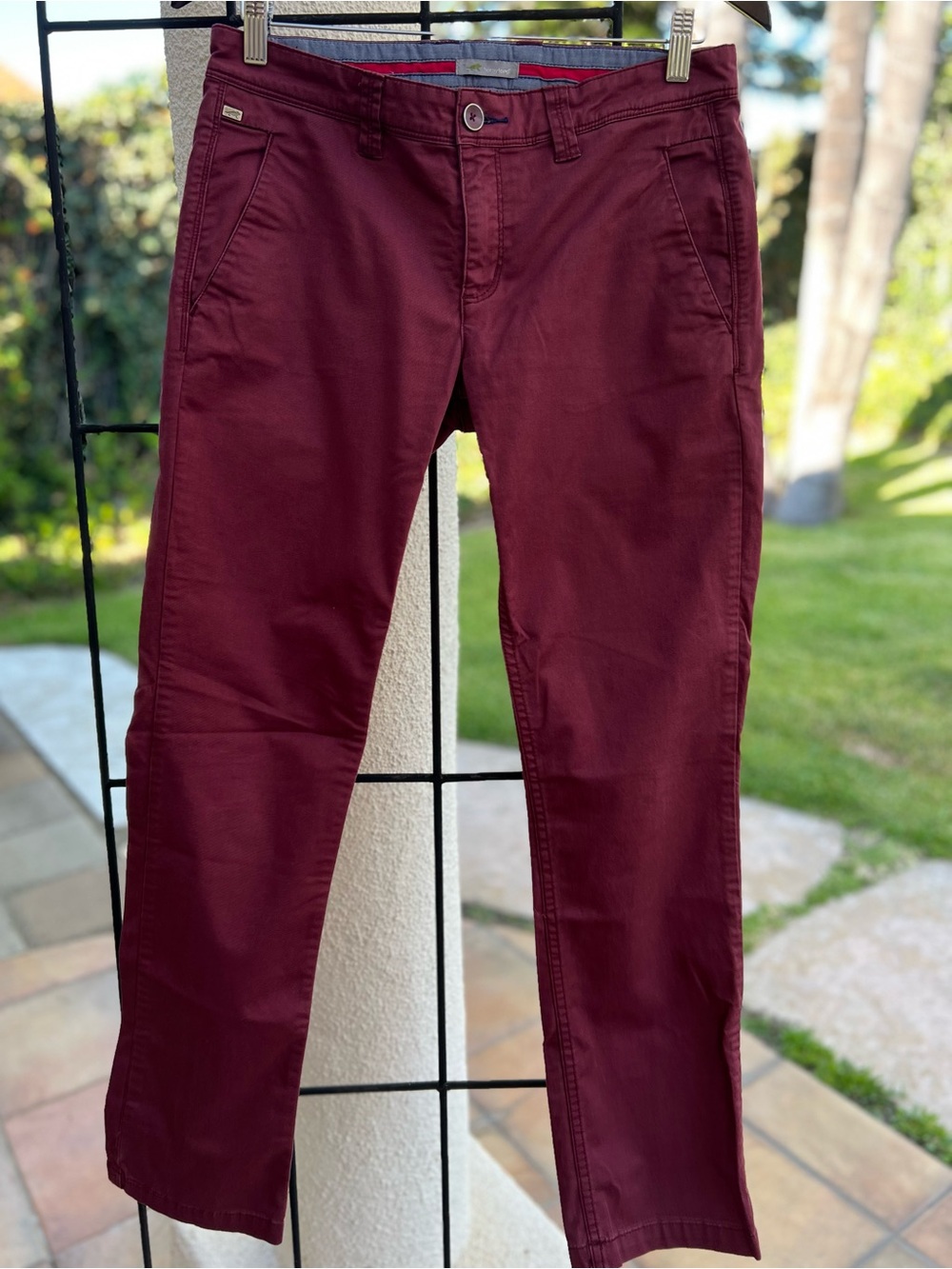 Women’s Slim Chino Pants in Burgundy, Horny Toad / Toad and Co Size 6
